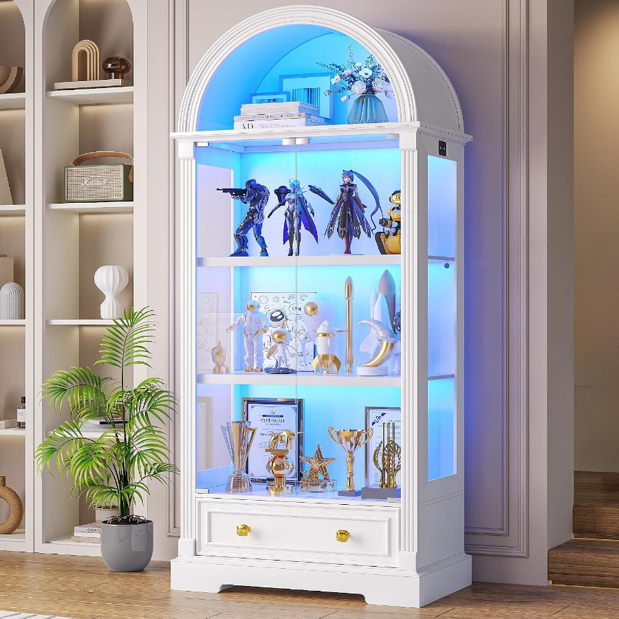 Glass Cabinet Display - アーチ型のガラス扉付き展示キャビネット、高さ72インチの人体感知ライト付き展示キャビネット、コレクション用の4段式展示ケース。