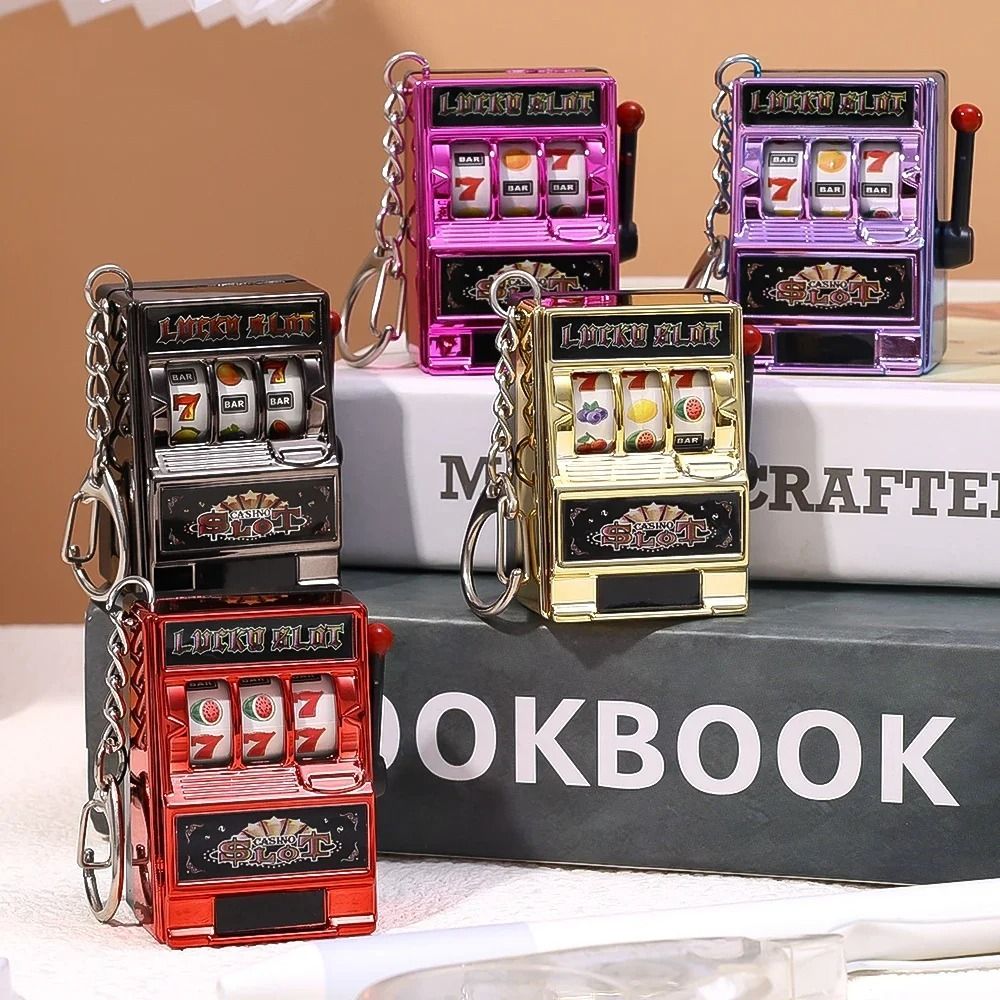 ミニギャンブルスロットマシンキーホルダー、クリエイティブアー - Arcade Game Jackpot のレビューと価格